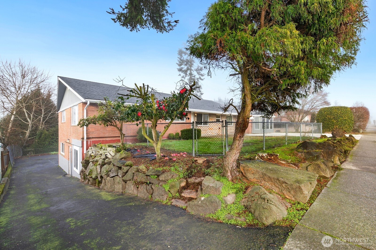 1301 Edmonds Avenue Northeast Renton, WA 98056 - Photo 24 of 40