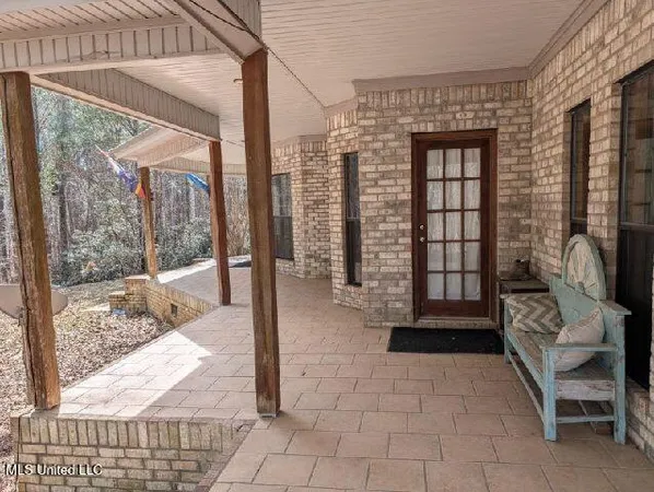 $1,100,000 | 642 Columbine Lane Southwest, Brookhaven, MS 39601