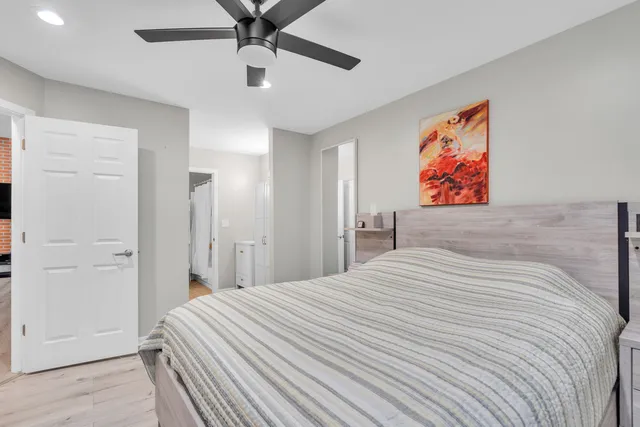 $245,000 | 759 Sterling Court, Unit A2, Bartlett, IL 60103