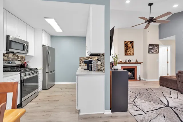 $245,000 | 759 Sterling Court, Unit A2, Bartlett, IL 60103