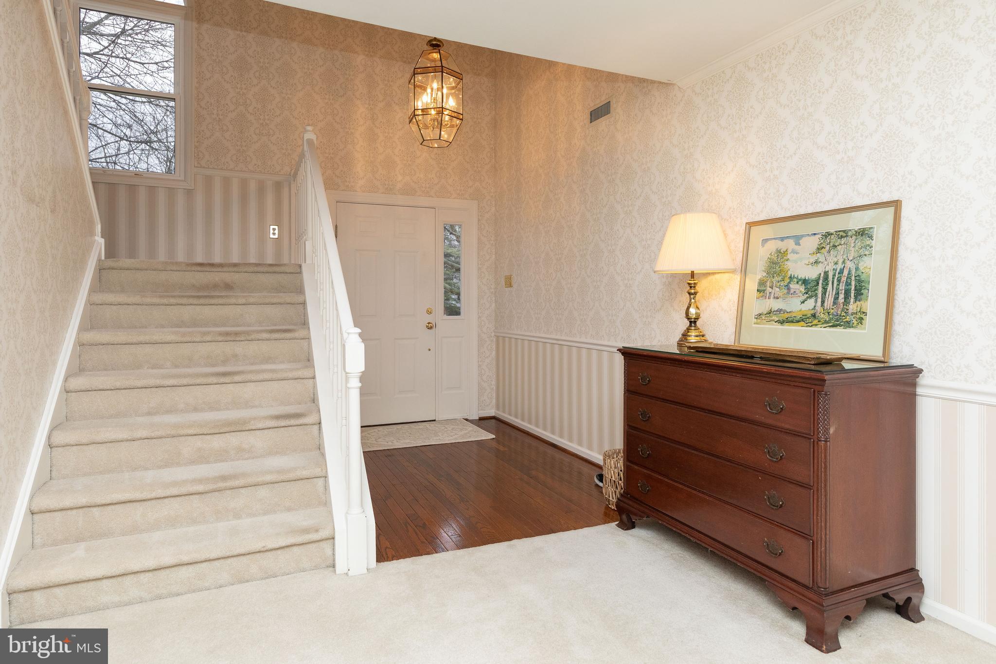 12 Sweetwater Circle Ambler, PA 19002 - Photo 3 of 23 Foyer Entry