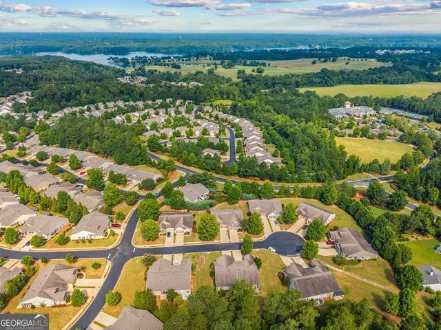 a view of a large building