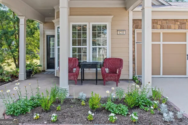 a view of a house with a garden