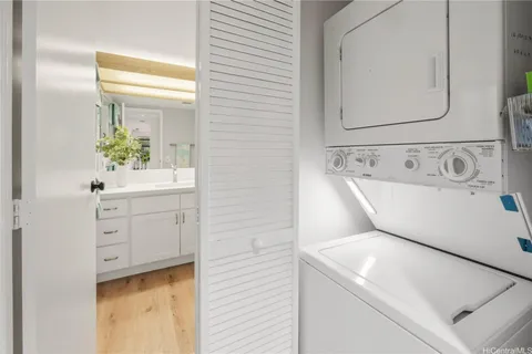 $620,000 | 512 Iolani Avenue, Unit 202, Honolulu, HI 96813