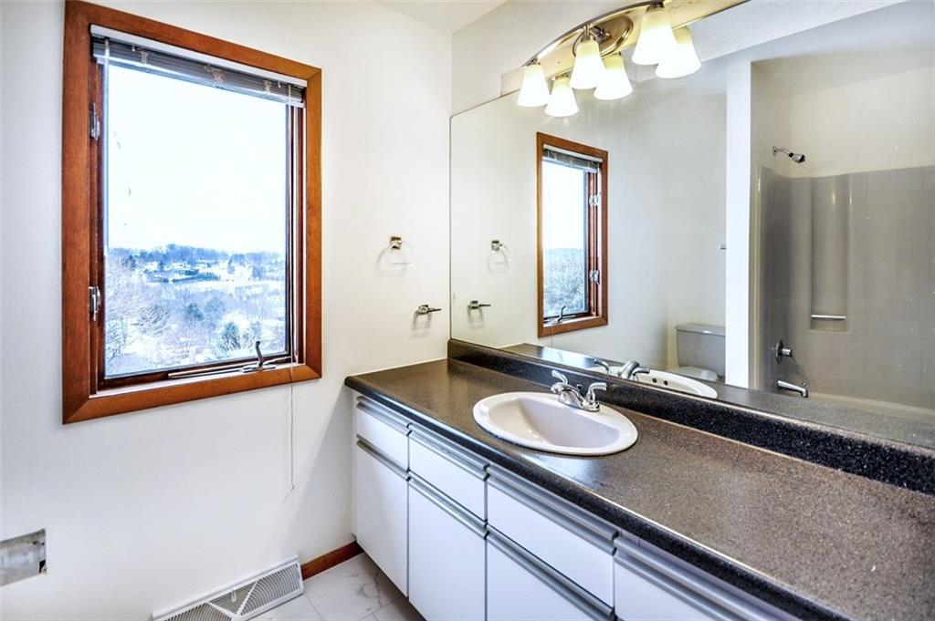 310 Ridgeway Drive Wexford, PA 15090 - Photo 17 of 25 Second Level Main Bath