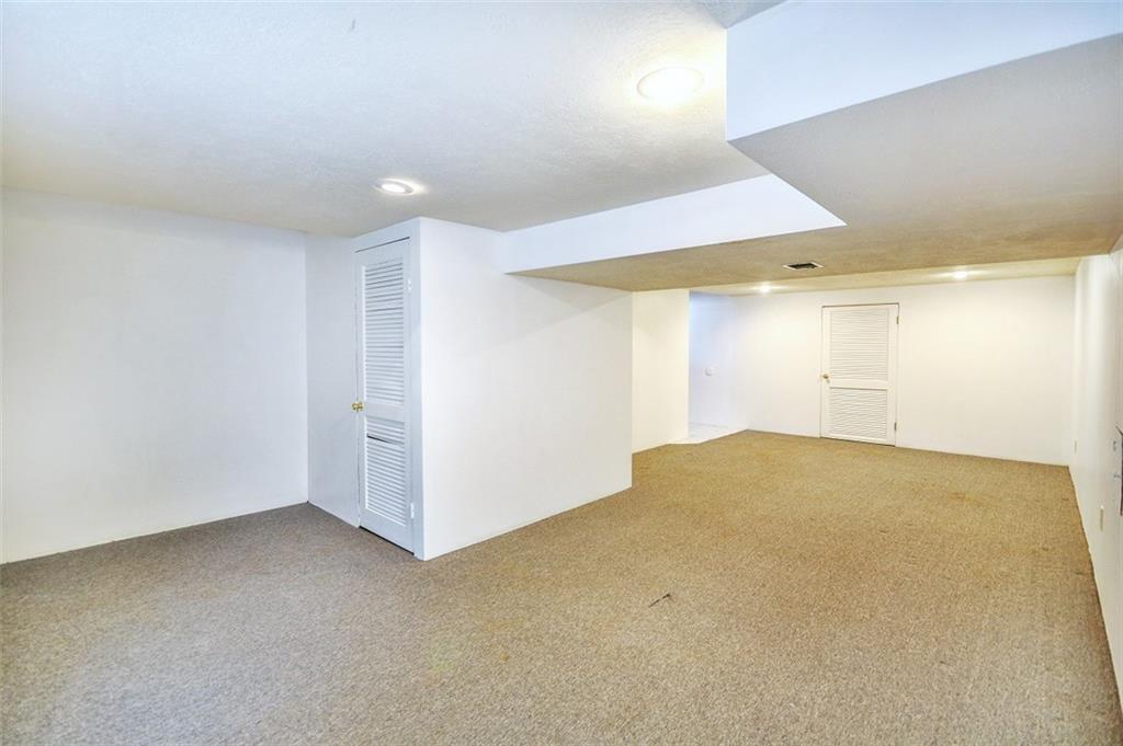 310 Ridgeway Drive Wexford, PA 15090 - Photo 22 of 25 Gallery Image 22