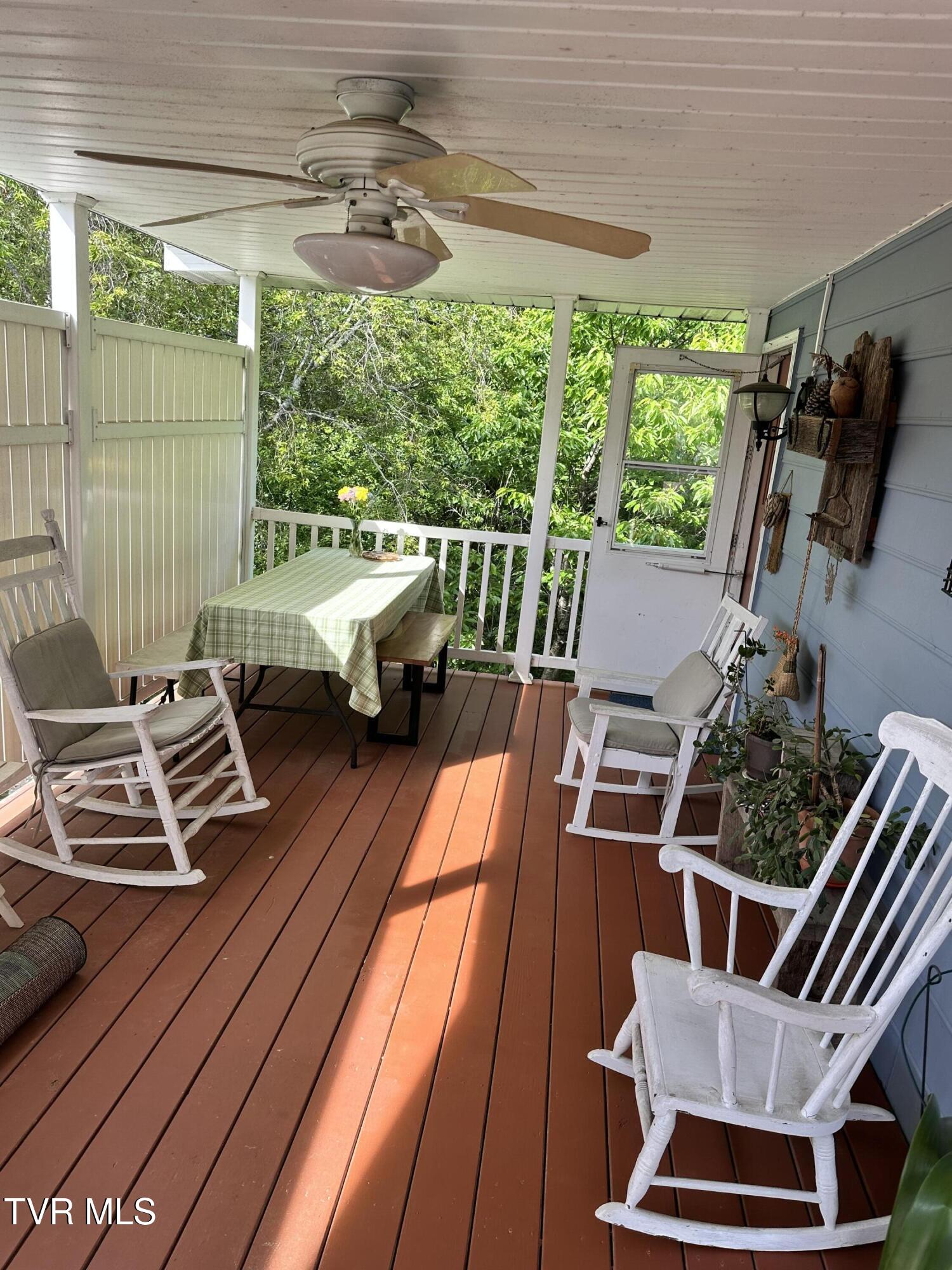121 Beverly Avenue Southwest Wise, VA 24293 - Photo 73 of 94 IMG_8302