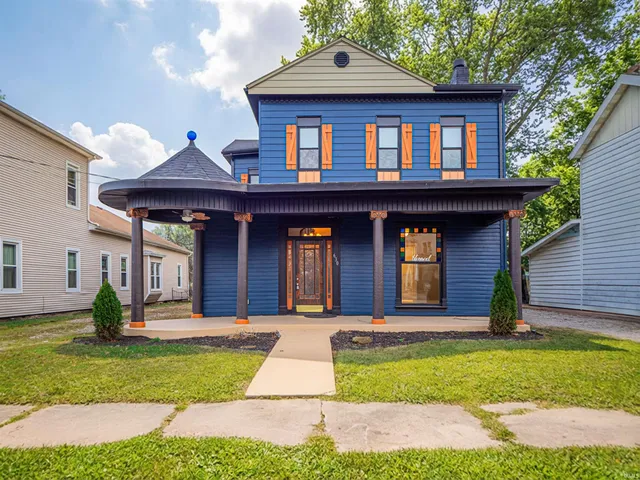 $289,900 | 630 East Water Street, Mount Vernon, IN 47620
