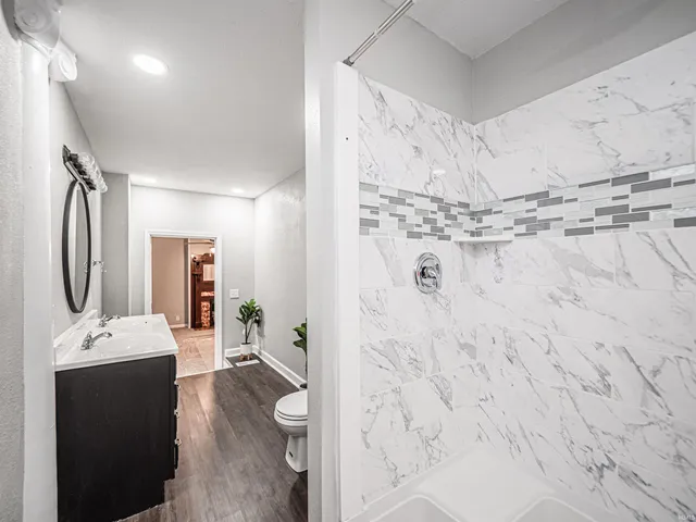 $289,900 | 630 East Water Street, Mount Vernon, IN 47620