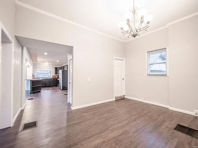 $289,900 | 630 East Water Street, Mount Vernon, IN 47620