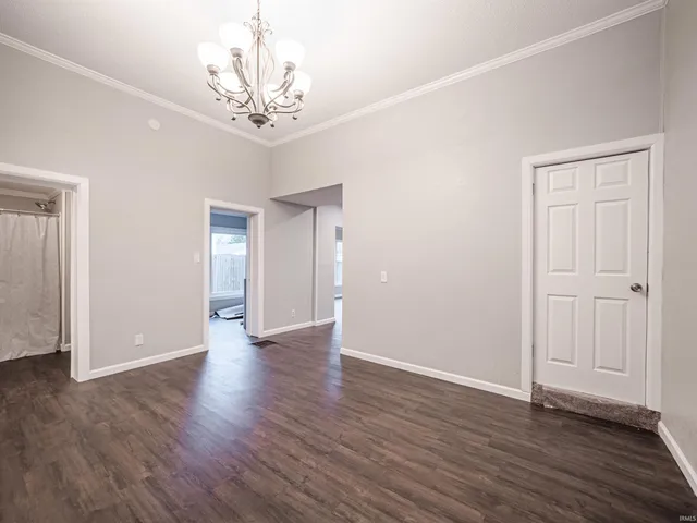 $289,900 | 630 East Water Street, Mount Vernon, IN 47620