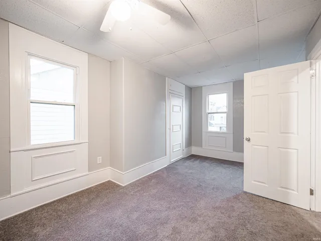 $289,900 | 630 East Water Street, Mount Vernon, IN 47620