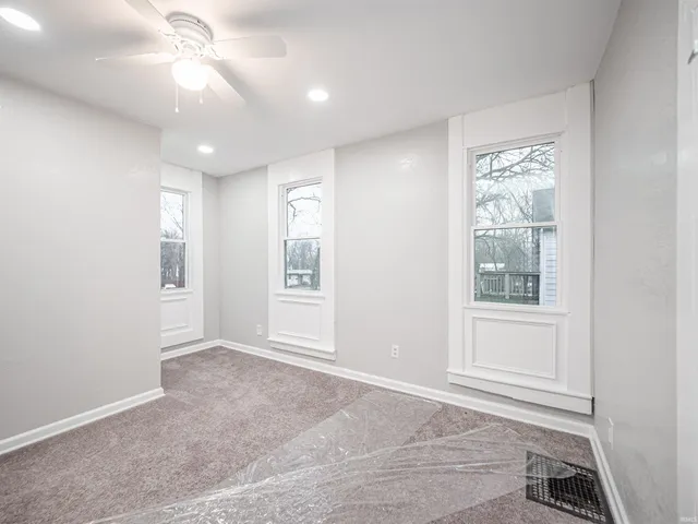 $289,900 | 630 East Water Street, Mount Vernon, IN 47620