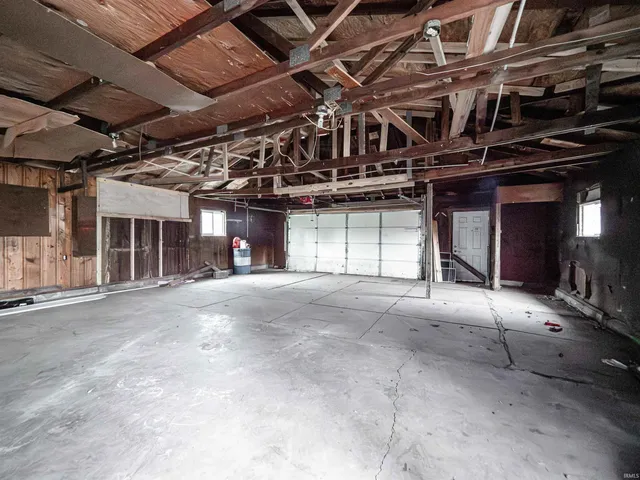 $289,900 | 630 East Water Street, Mount Vernon, IN 47620