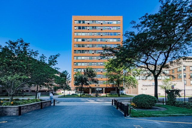 a building view with outdoor space