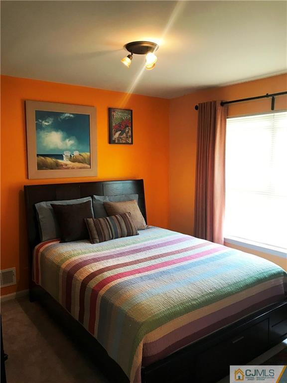352 Hawthorne Road North Brunswick, NJ 08902 - Photo 14 of 20 Gallery Image 14