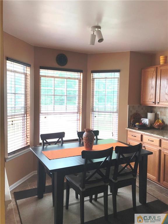 352 Hawthorne Road North Brunswick, NJ 08902 - Photo 9 of 20 Gallery Image 9