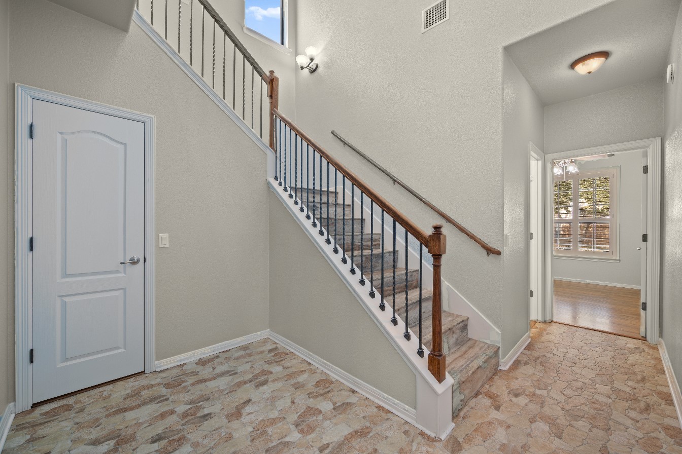 4229 John's Light Drive Austin, TX 78727 - Photo 15 of 27 a view of an entryway with a hallway
