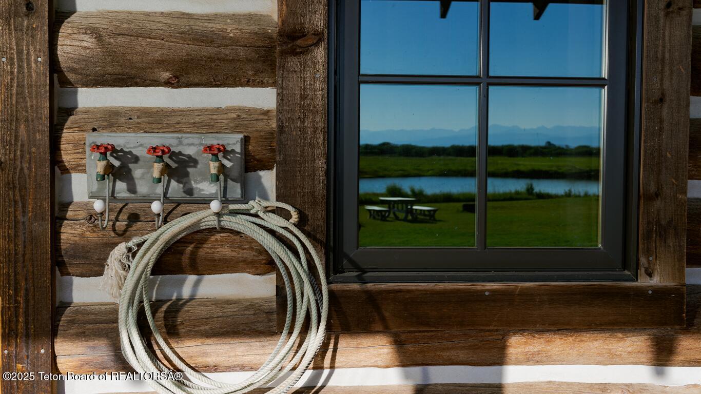 491 State Highway 354 Daniel, WY 83115 - Photo 26 of 34 4. Rope & Reflection