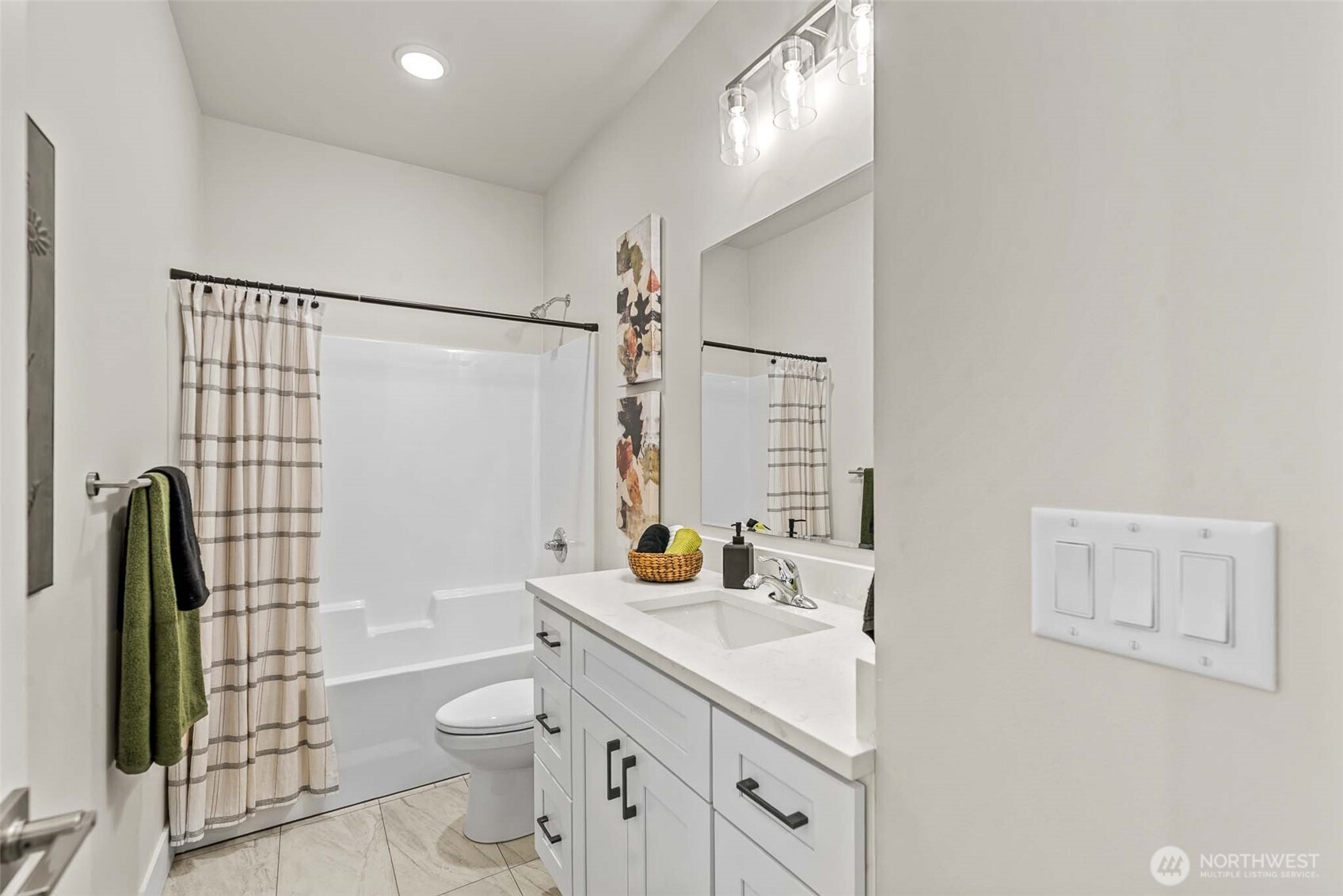 1075 Red Apple Road, Unit E20 Wenatchee, WA 98801 - Photo 22 of 37