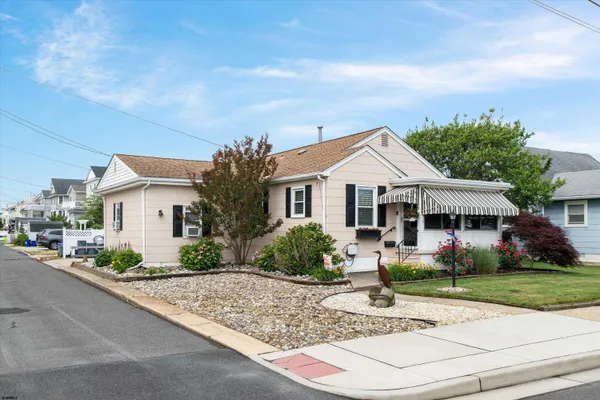 $1,575,000 | 204 28th Street, Ocean City, NJ 08226