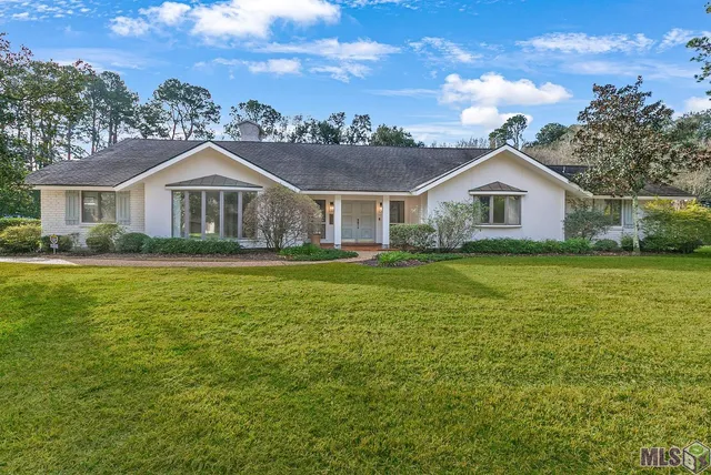 $899,900 | 6152 Overton Drive, Baton Rouge, LA 70808
