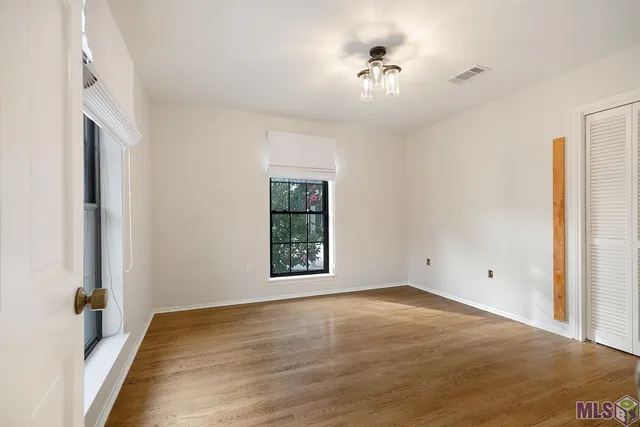 $899,900 | 6152 Overton Drive, Baton Rouge, LA 70808