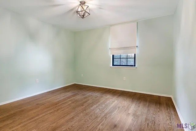 $899,900 | 6152 Overton Drive, Baton Rouge, LA 70808