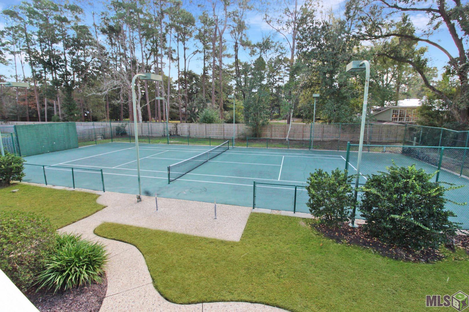 6152 Overton Drive Baton Rouge, LA 70808 - Photo 2 of 26