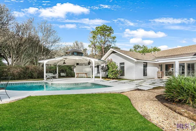 $899,900 | 6152 Overton Drive, Baton Rouge, LA 70808