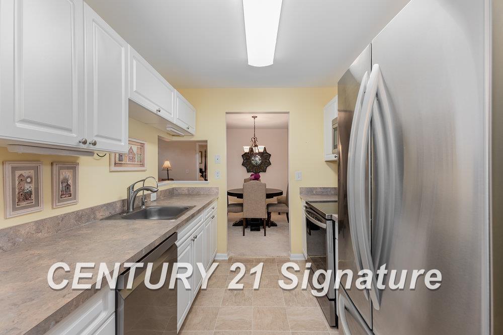 3390 Tremonte Circle, Unit 175 Rochester, MI 48306 - Photo 9 of 27