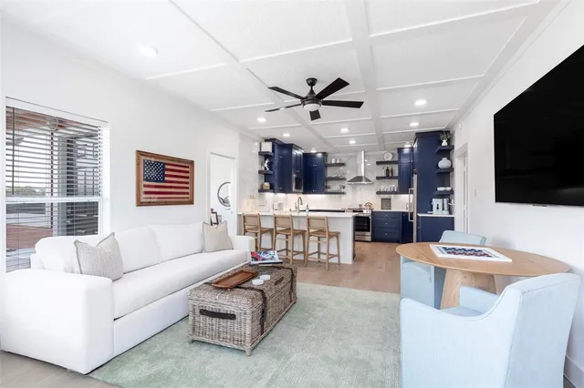 $269,900 | 2164 Tanglewood Boulevard, Unit 309, Pottsboro, TX 75076