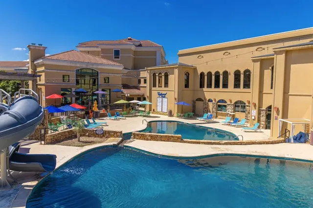 a view of a golf course