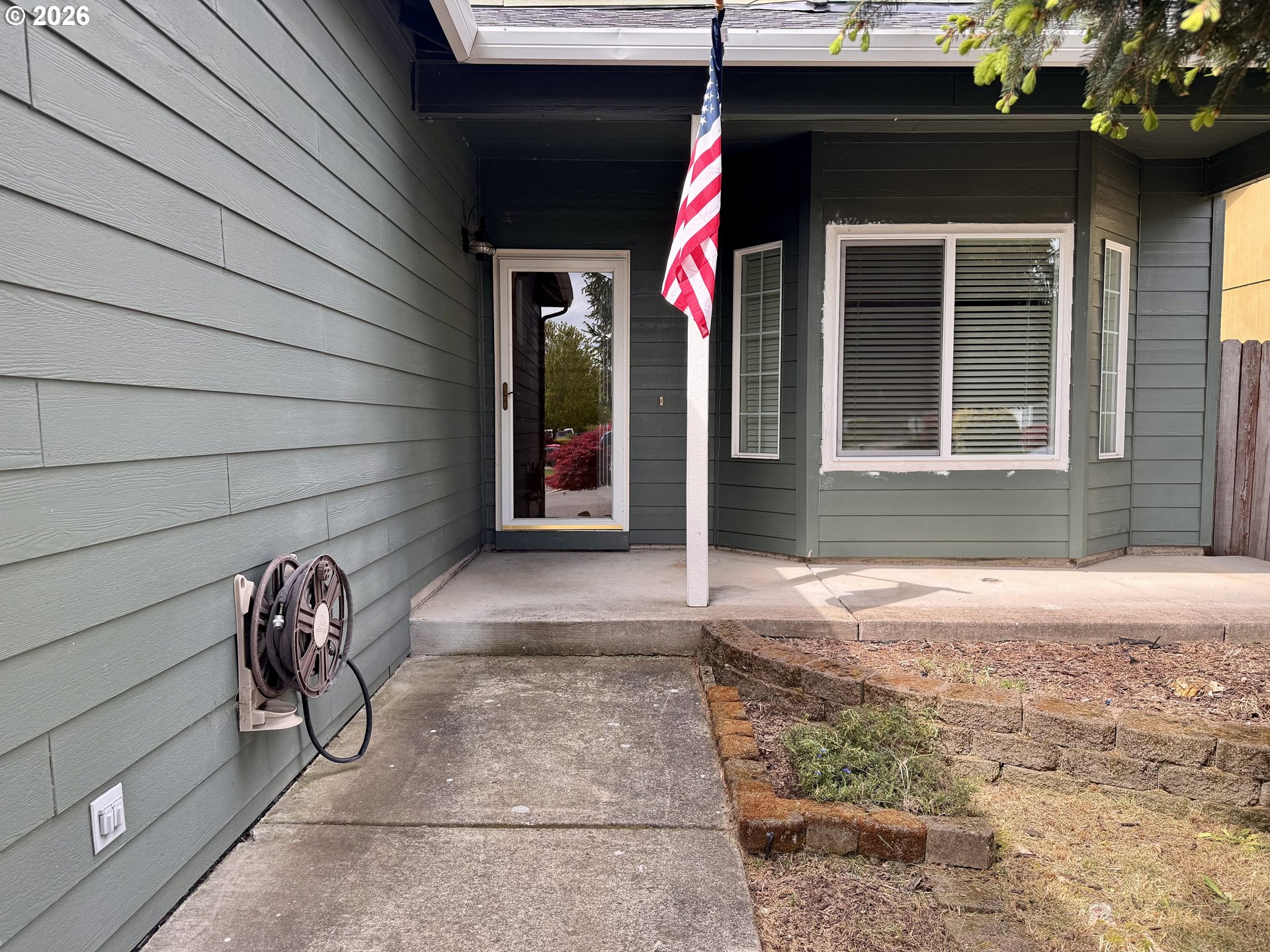 310 13th Street Lafayette, OR 97127 - Photo 2 of 22 a front view of a house