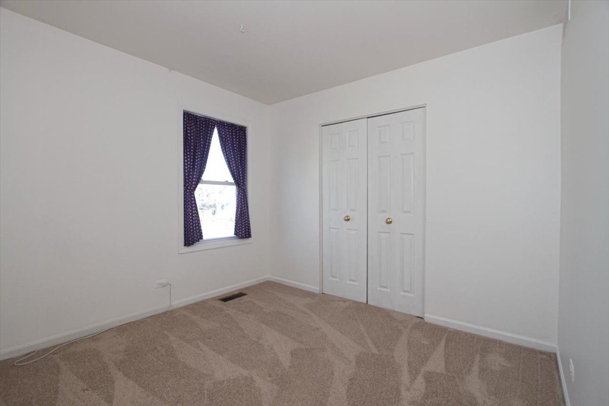 504 Farm Bridge Road Lake Zurich, IL 60047 - Photo 11 of 25 Gallery Image 11
