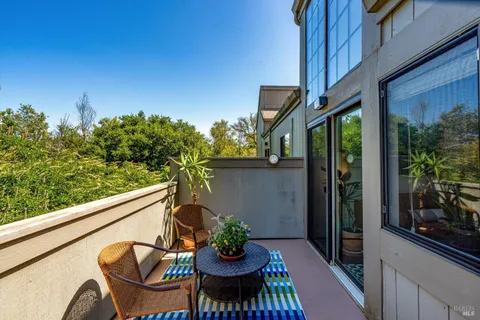 $615,000 | 146 Sandpiper Court, Novato, CA 94949