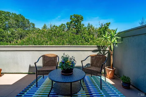 $615,000 | 146 Sandpiper Court, Novato, CA 94949