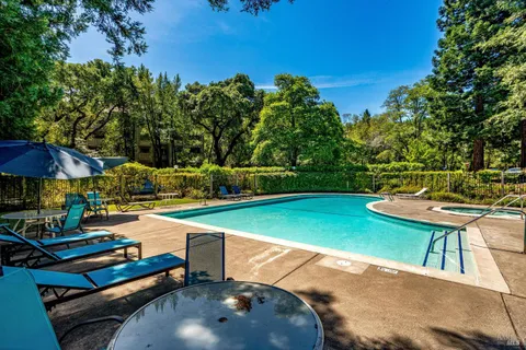 $615,000 | 146 Sandpiper Court, Novato, CA 94949