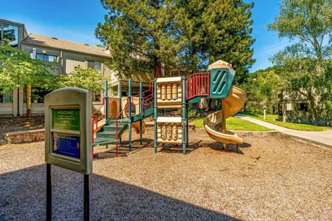 $615,000 | 146 Sandpiper Court, Novato, CA 94949