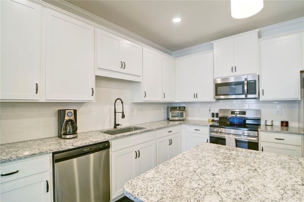 321 Skye Lane Cartersville, GA 30121 - Photo 6 of 38