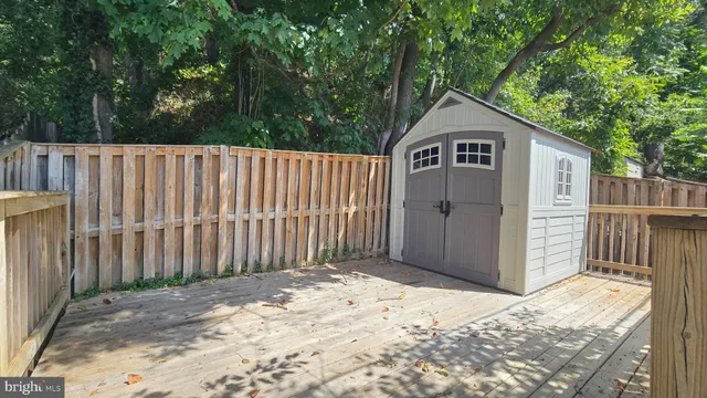 a house view with a outdoor space