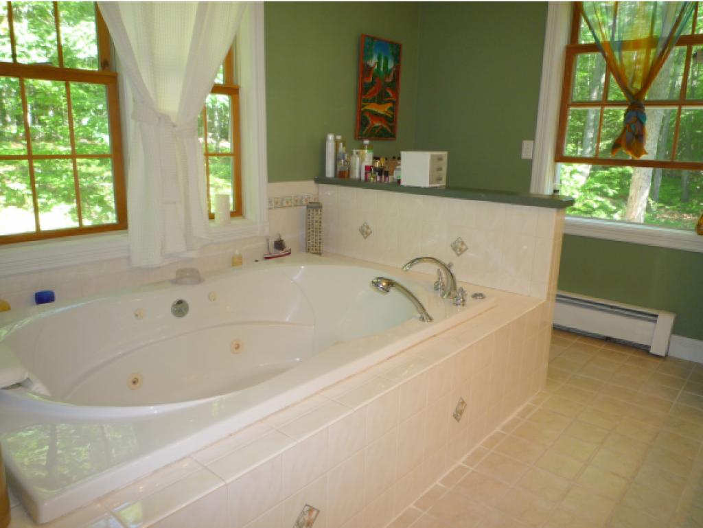 105 Waumbeck Road Wolfeboro, NH 03894 - Photo 25 of 27 Gallery Image 25