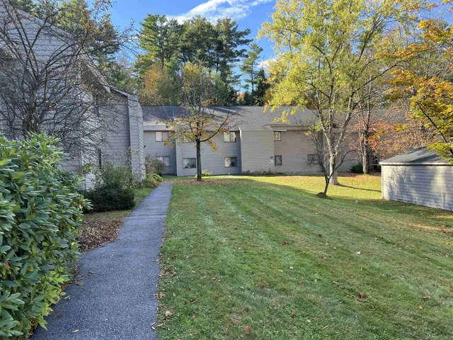 $284,900 | 64 Hawthorne Circle, Unit 64, South Burlington, VT 05403