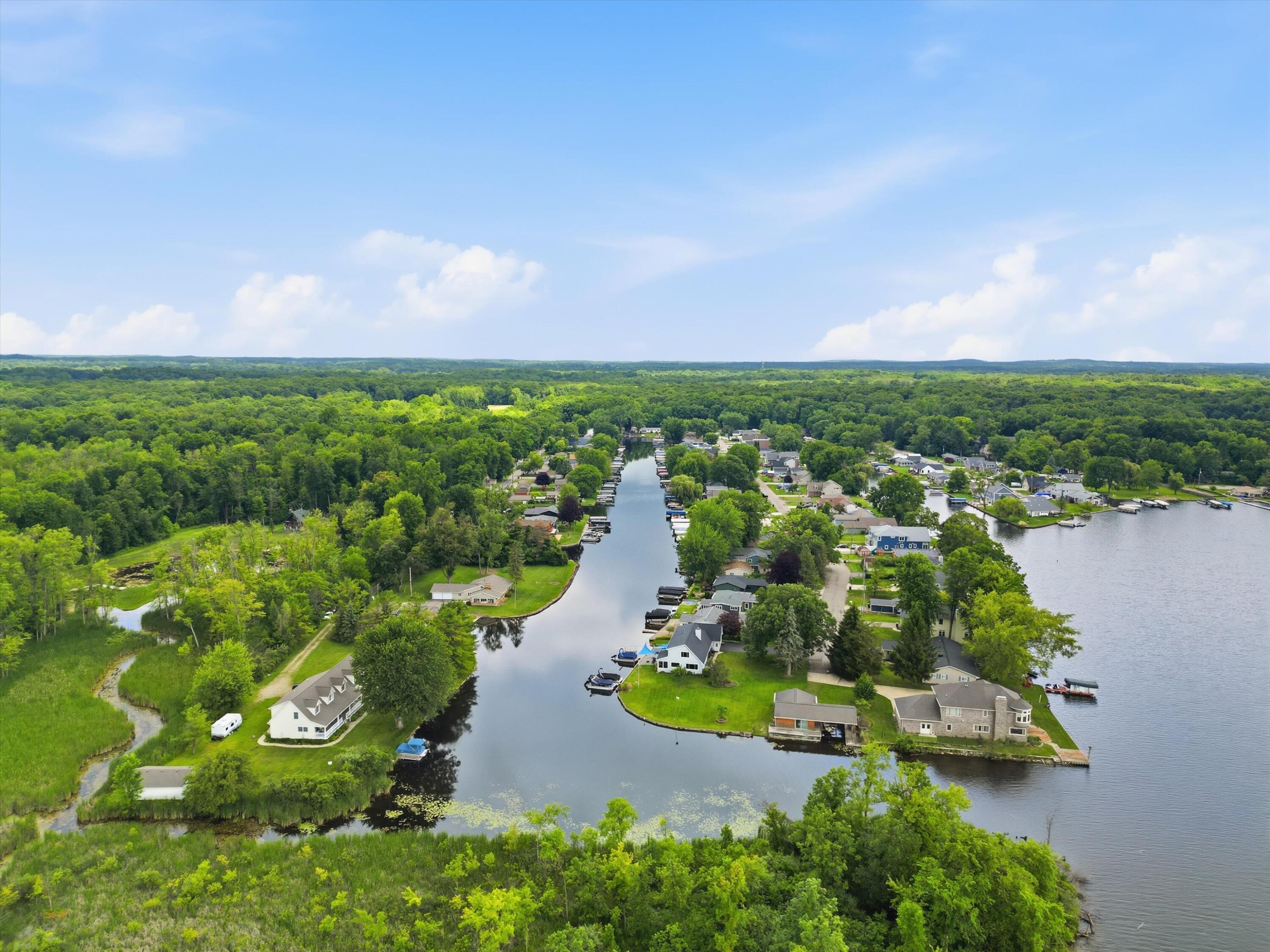 11243 Wynns Road Pinckney, MI 48169 - Photo 22 of 43 Aerial View