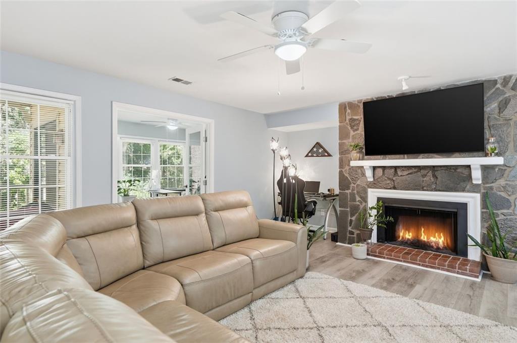 831 Sentinel Ridge Marietta, GA 30064 - Photo 3 of 17