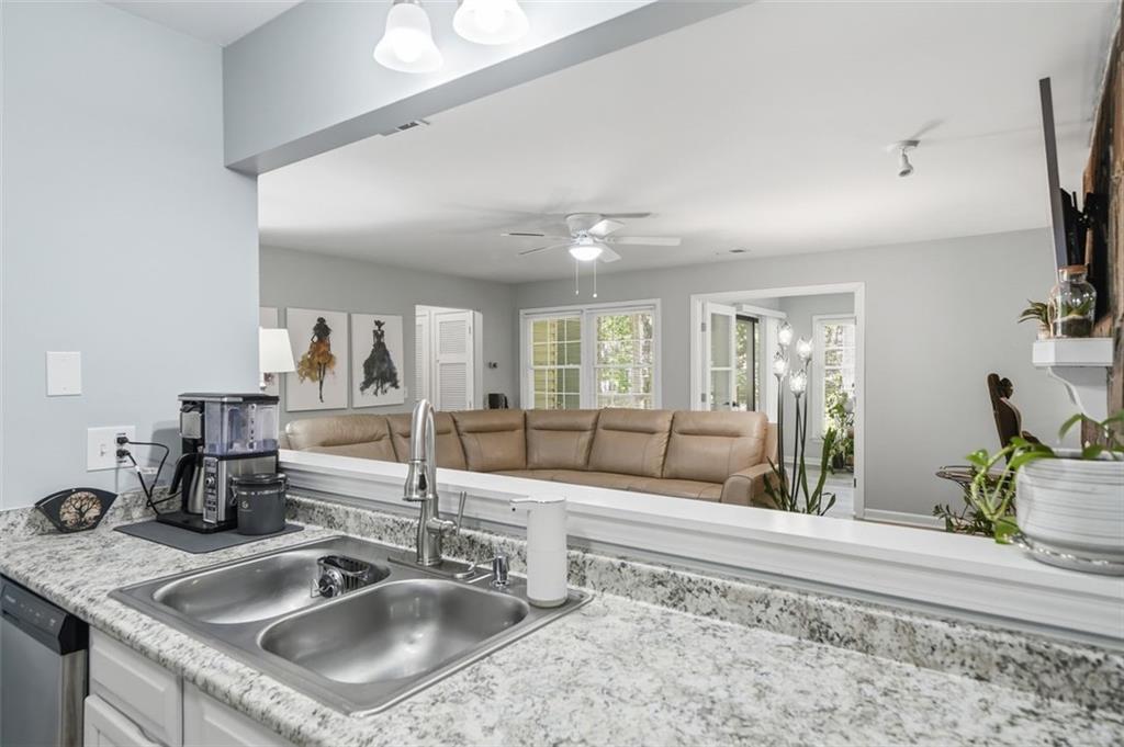 831 Sentinel Ridge Marietta, GA 30064 - Photo 5 of 17