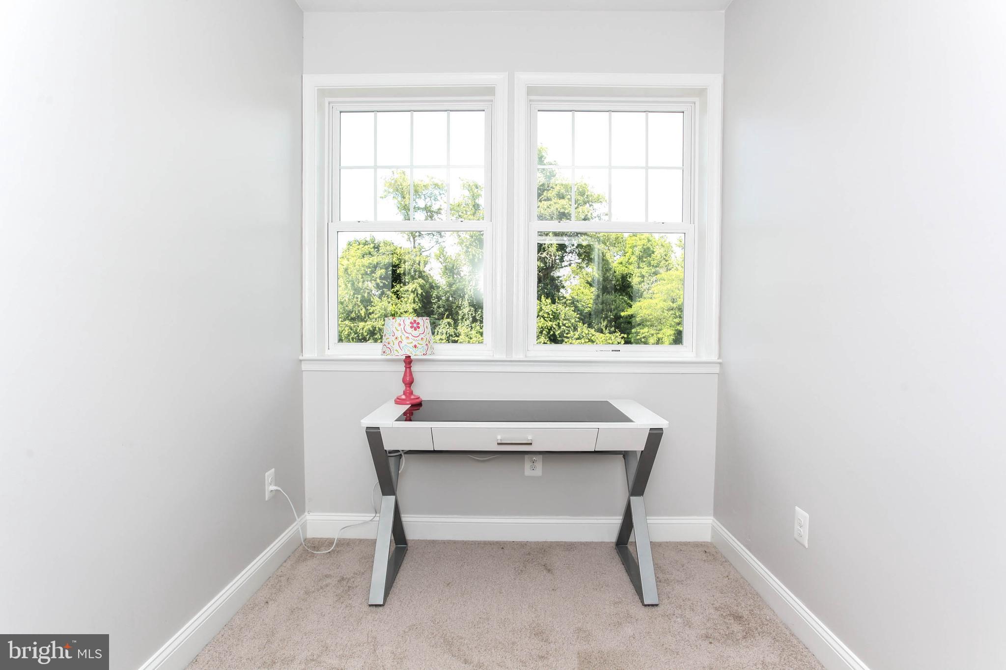 12787 Frederick Road West Friendship, MD 21794 - Photo 35 of 69 Desk nook