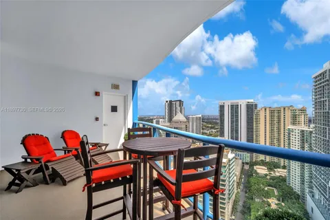 $2,395,000 | 333 Las Olas Way, Unit 3706, Fort Lauderdale, FL 33301