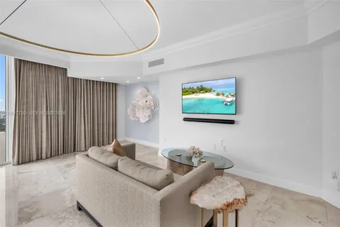 $2,395,000 | 333 Las Olas Way, Unit 3706, Fort Lauderdale, FL 33301