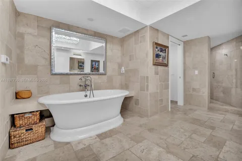 $2,395,000 | 333 Las Olas Way, Unit 3706, Fort Lauderdale, FL 33301